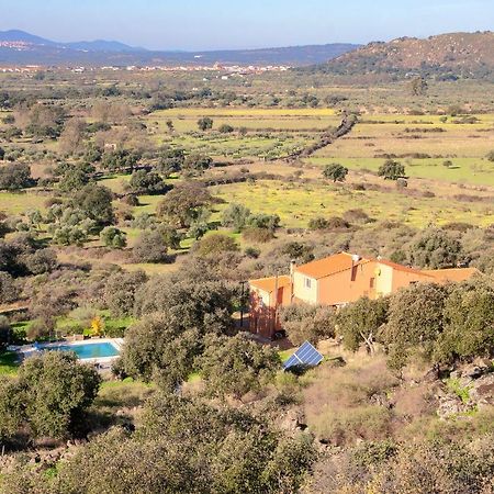 Finca El Rabilargo Arroyomolinos de Montánchez Екстериор снимка
