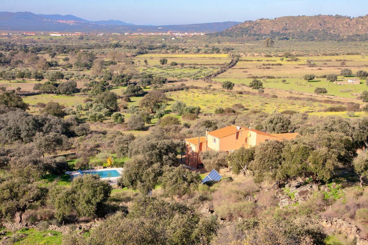 Finca El Rabilargo Arroyomolinos de Montánchez Екстериор снимка